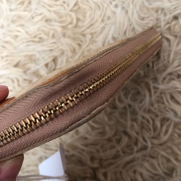 Louis Vuitton Vernis Zippy Wallet Yellow - Picture 14 of 14